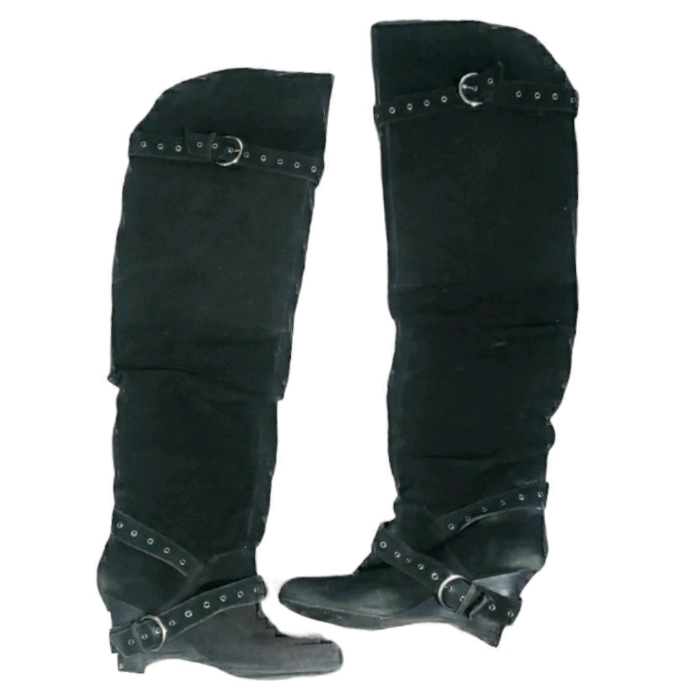 Naughty Monkey 🔮 Suede Slouch Boots w/ Belts
